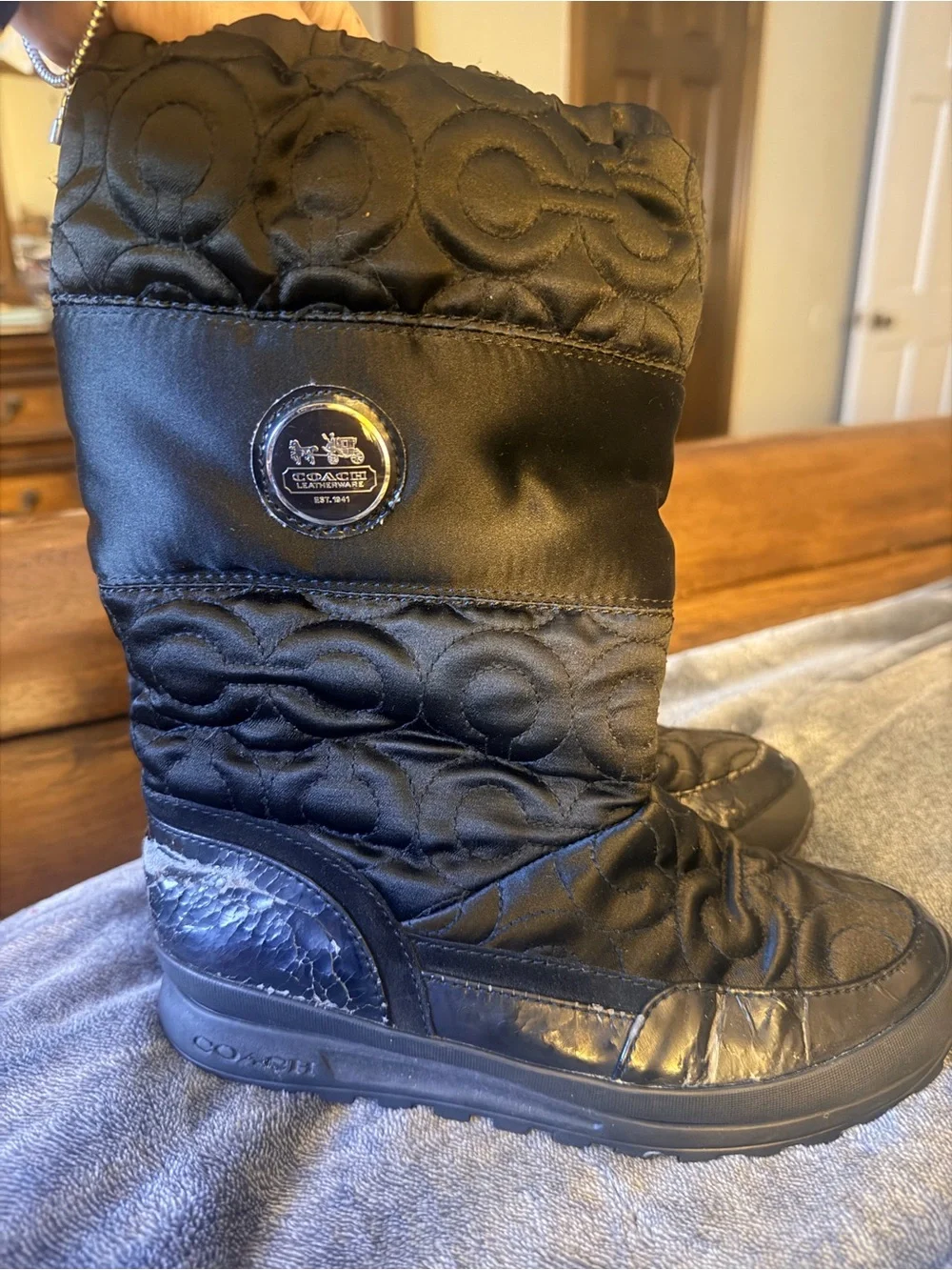 Coach Black Quilted Snow Boots Size 6